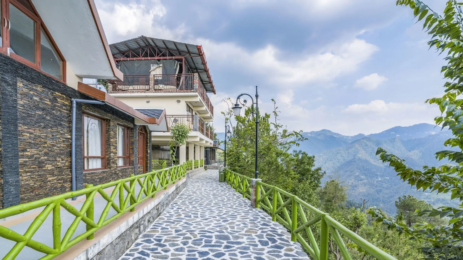 Guesthouser 1 Bedroom Boutique Stay 3427 Shimla Hindistan